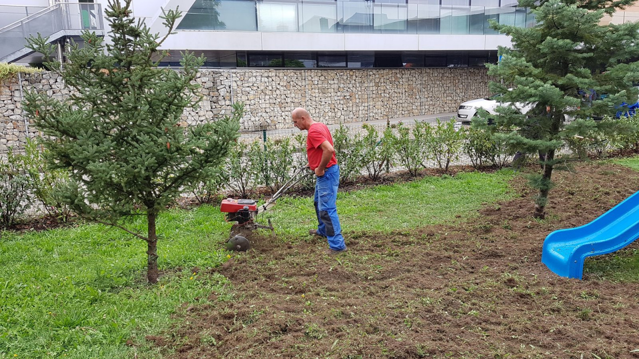 Fotografia fotogalérie Revitalizácia centra oddychu, hier a kultúry - foto