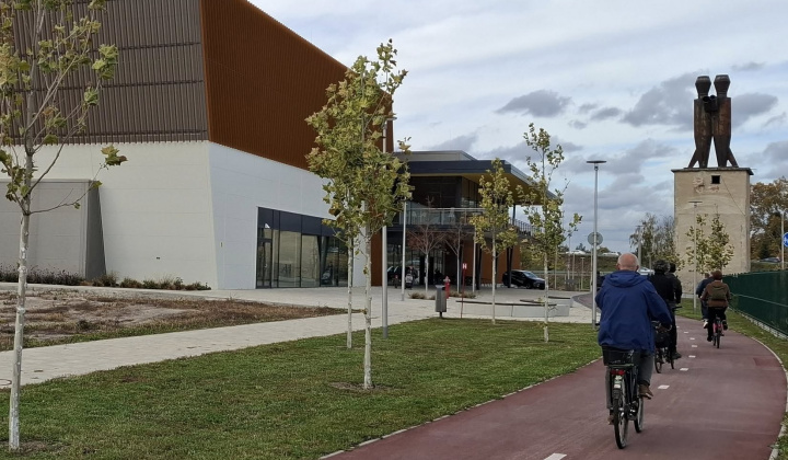 5. fotografia fotogalérie Aktuality / Cyklodoprava: Predstavitelia Rovinky sa boli inšpirovať v Malackách - foto