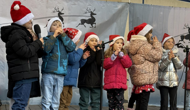 32. fotografia fotogalérie Vianočné trhy a Mikuláš 2025