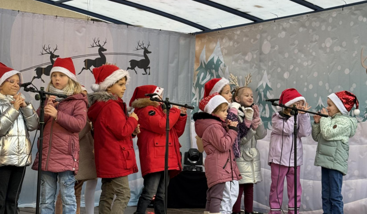 34. fotografia fotogalérie Vianočné trhy a Mikuláš 2025