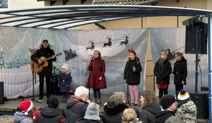 37. fotografia fotogalérie Vianočné trhy a Mikuláš 2025