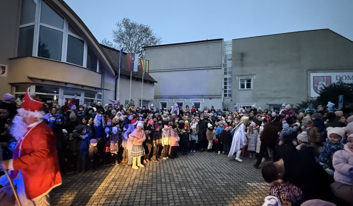 51. fotografia fotogalérie Vianočné trhy a Mikuláš 2025