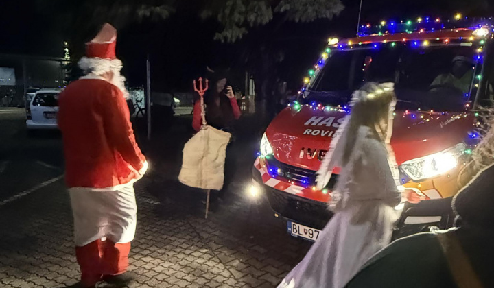 54. fotografia fotogalérie Vianočné trhy a Mikuláš 2025