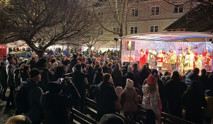 65. fotografia fotogalérie Vianočné trhy a Mikuláš 2025