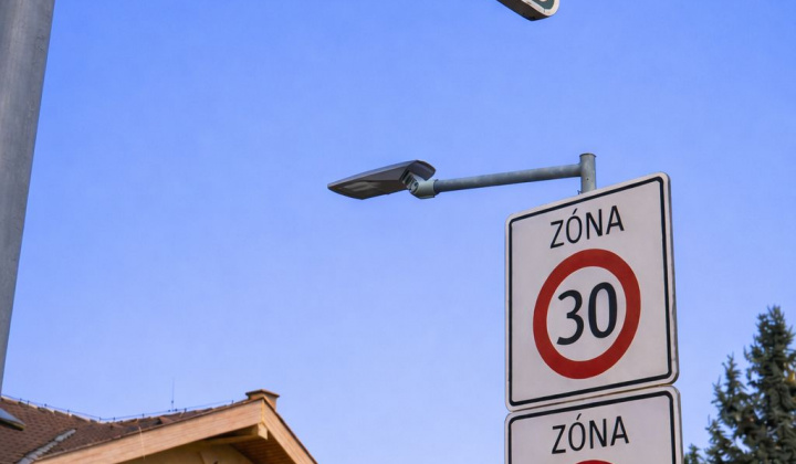 1. fotografia fotogalérie Aktuality / Pozor na zmeny v parkovaní: V niektorých uliciach pribudlo nové značenie - foto