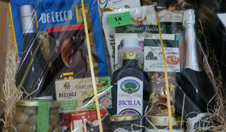 16. fotografia fotogalérie 17. reprezentačný ples obce