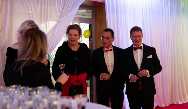 62. fotografia fotogalérie 17. reprezentačný ples obce