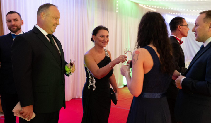 63. fotografia fotogalérie 17. reprezentačný ples obce