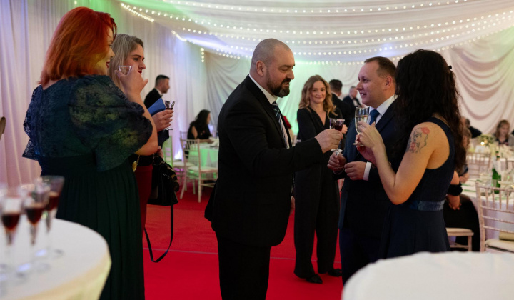 83. fotografia fotogalérie 17. reprezentačný ples obce