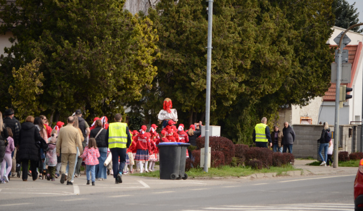 8. fotografia fotogalérie Vynášanie Moreny