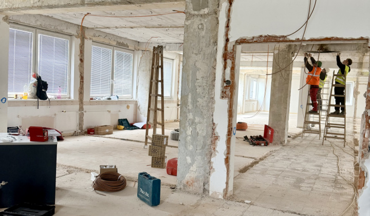 5. fotografia fotogalérie Projekty / Rekonštrukcia a modernizácia Základnej školy Rovinka - elokované pracovisko Železničná ulica - foto