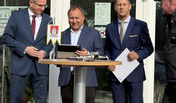 5. fotografia fotogalérie Aktuality / Rovinka je prvou obcou na Slovensku s novým systémom na detekciu dronov - foto