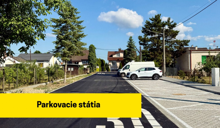 Fotka - Voľné parkovacie státia – Zelená a Farebná ul.